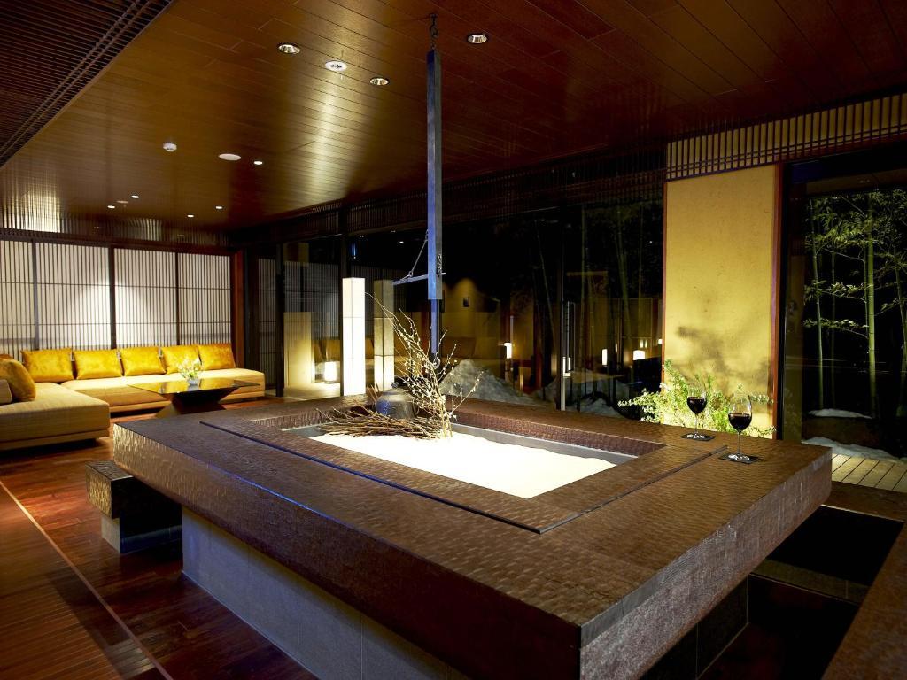 竹泉荘 Chikusenso Onsen Hotel Zao Exterior photo